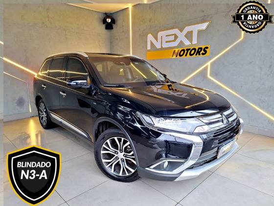 MITSUBISHI OUTLANDER 3.0 GT 4X4 V6 24V GASOLINA 4P AUTOMÁTICO MITSUBISHI OUTLANDER 3.0 GT 4X4 V6 24V GASOLINA 4P AUTOMÁTICO